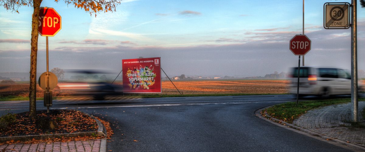 Großflächenplakate-inovisco-Mobile-Media-AG